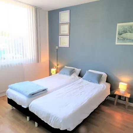 Lovely Holiday Within Cycling Distance Of The Dunes And The Beach! *