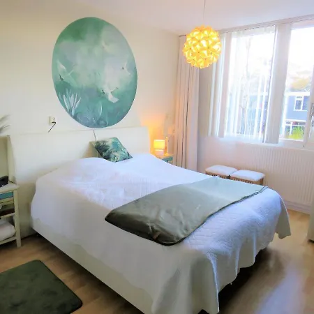 Lovely Holiday Within Cycling Distance Of The Dunes And The Beach!
