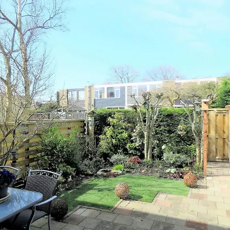 Lovely Holiday Within Cycling Distance Of The Dunes And The Beach!