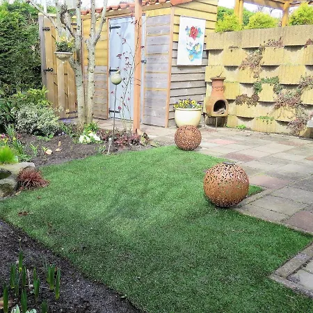 Lovely Holiday Within Cycling Distance Of The Dunes And The Beach! *